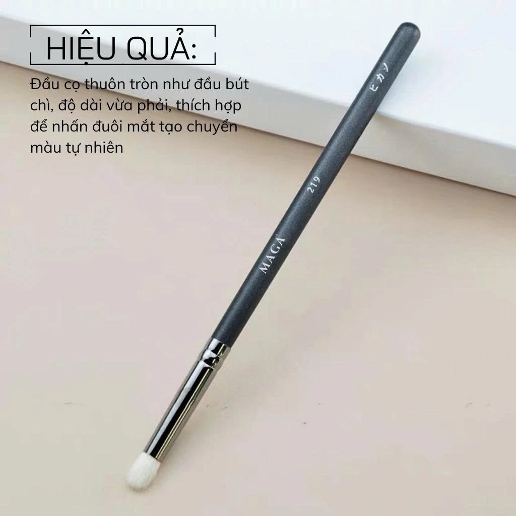 Cọ nhấn đuôi mắt đầu bút chì nhấn sáng nhũ đầu mắt Maga Eye Shadow MA219