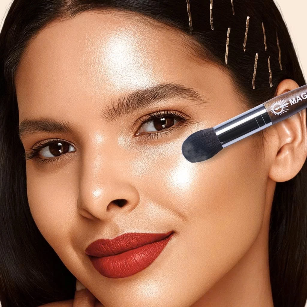 Cọ Tán Má Hồng Kem Highlight MAGA Hightlight Brush Cao Cấp 22 (Mã MA28)
