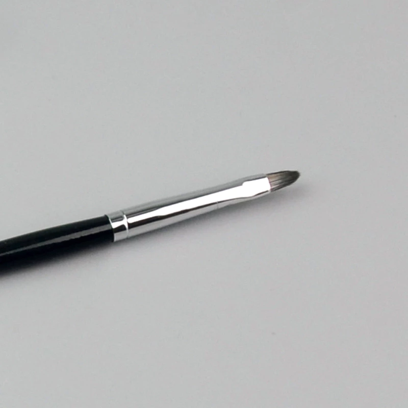 Cọ Vẻ Eyeliner Bọng Mắt MAGA PRO Tapered Liner Brush MA33