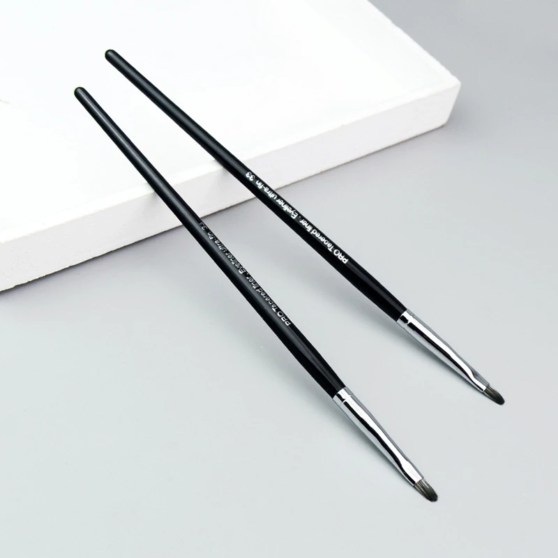 Cọ Vẻ Eyeliner Bọng Mắt MAGA PRO Tapered Liner Brush MA33