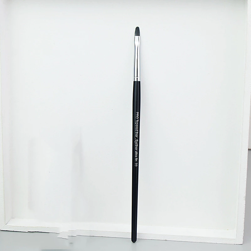 Cọ Vẻ Eyeliner Bọng Mắt MAGA PRO Tapered Liner Brush MA33