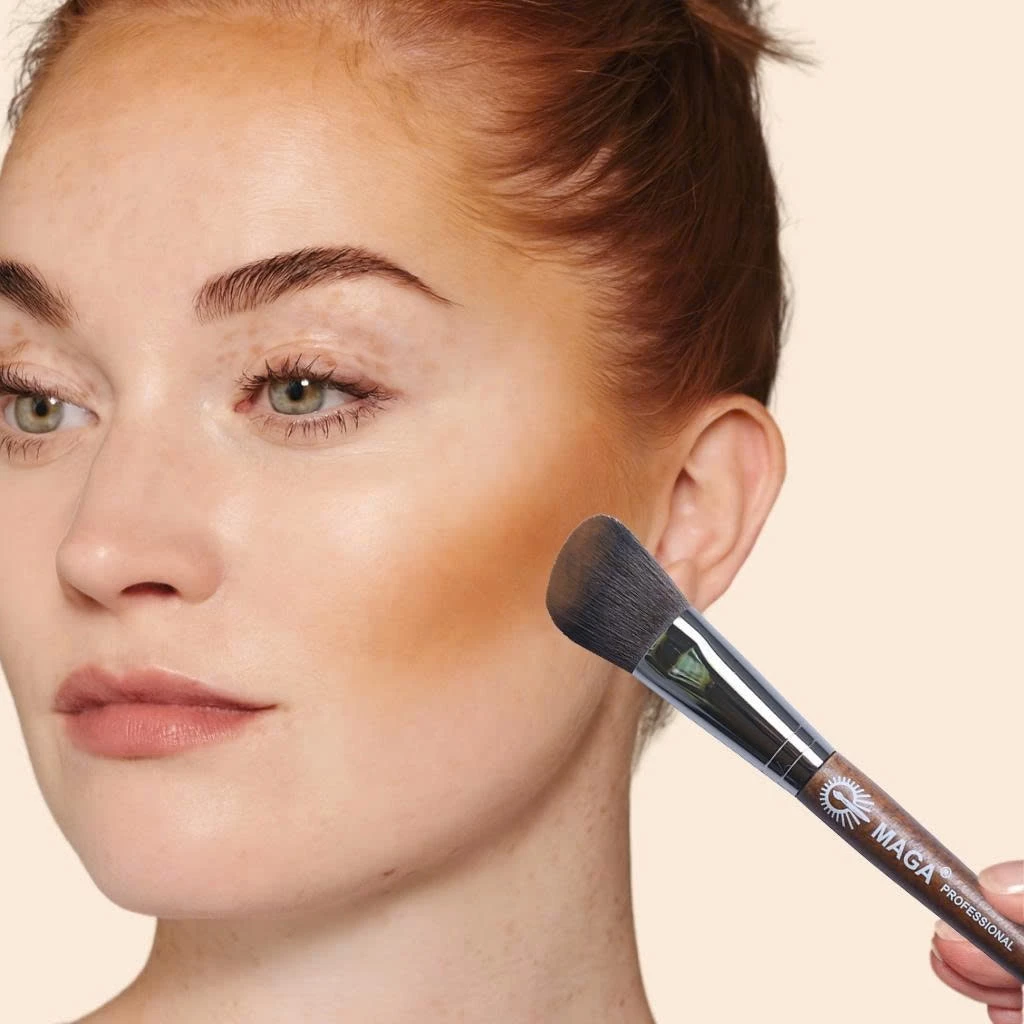 Cọ trang điểm tạo khối tán má hồng kem cao cấp MAGA Angled Contour MAK06