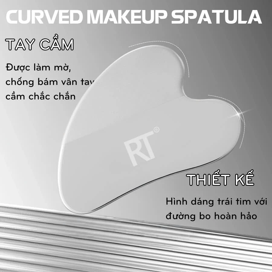 Thanh trải nền trái tim RT Real Techniques Silver Curved Makeup Spatula RTB007