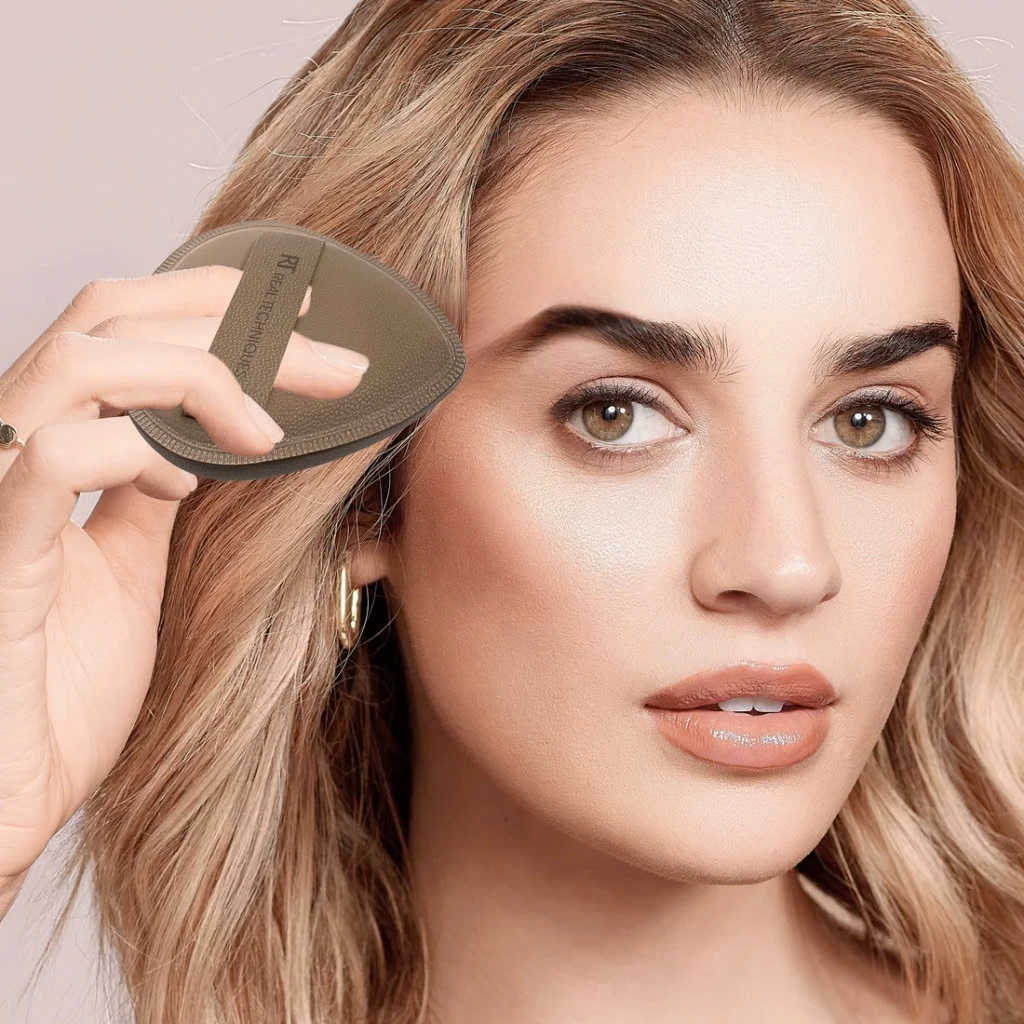 Bông mút tán nền chuyên nghiệp RT Real Techniques Velvet Glow Puff RTMU01 mút trang điểm cao cấp cho lớp nền hoàn hảo