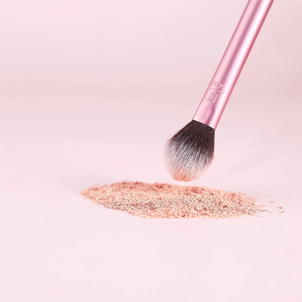 Cọ Highlight má hồng nhỏ RT REAL TECHNIQUES Setting Brush 01413