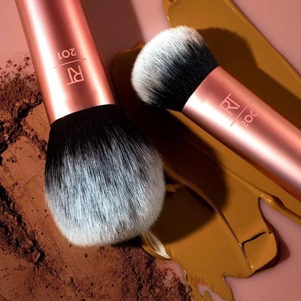 Cọ phủ phấn RT Real Techniques Powder Brush Mẫu Mới 01401