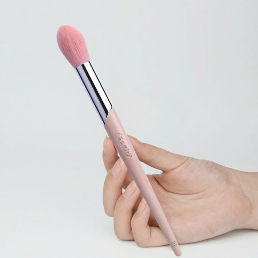 Cọ tán má hồng - cọ nhấn phấn highlight - cọ setting phấn COLOURPOP - Cọ trang điểm COLOURPOP blush brush C111