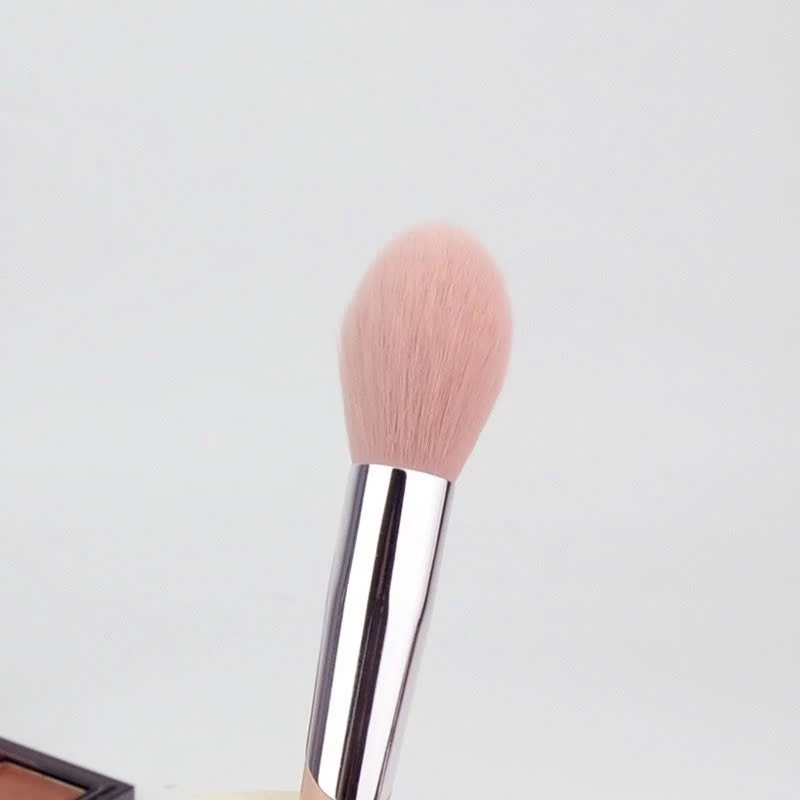 Cọ tán má hồng - cọ nhấn phấn highlight - cọ setting phấn COLOURPOP - Cọ trang điểm COLOURPOP blush brush C111