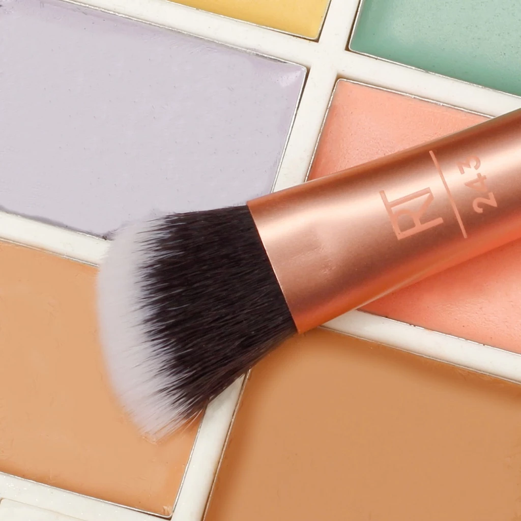 Cọ Tán Khối Sóng Mũi Angled Shadow 243 RT Real Techniques 91591
