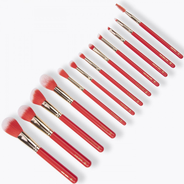 Bo-co-bh-miss-claus-fa-la-la-fierce-12-piece-brush-set 05