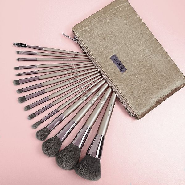 Bo-co-lavish-elegance-15-piece-brush-set-with-cosmetic-bag 02