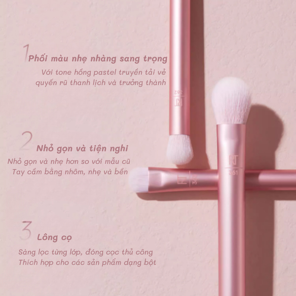Bo-co-mat-3-cay-real-techniques-daily-eye-essential-0028 04