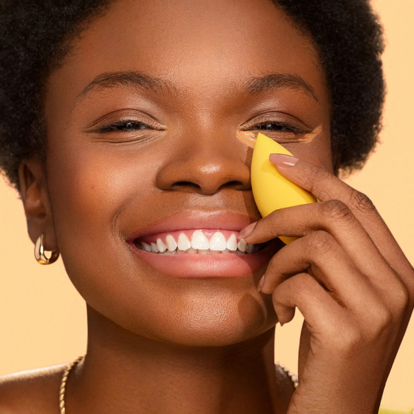 Set-2-bong-mut-real-techniques-miracle-concealer-sponge-duo 03