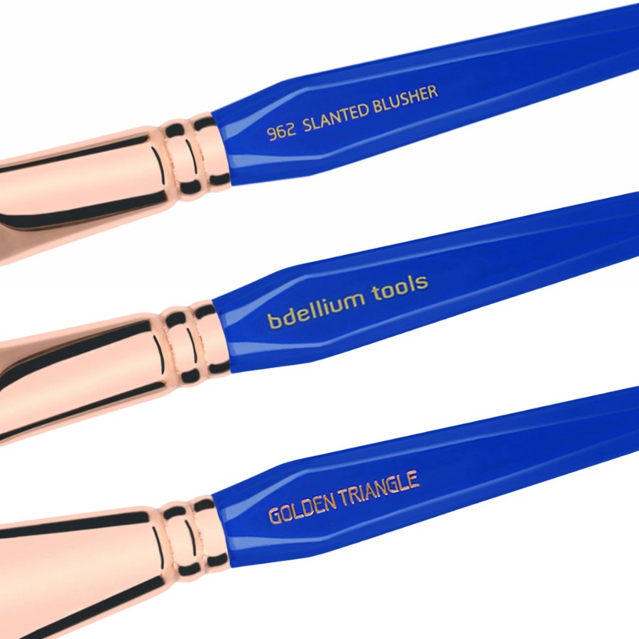 Cọ Má Hồng Bdellium Tools Golden Triangle B962 Slanted Blusher