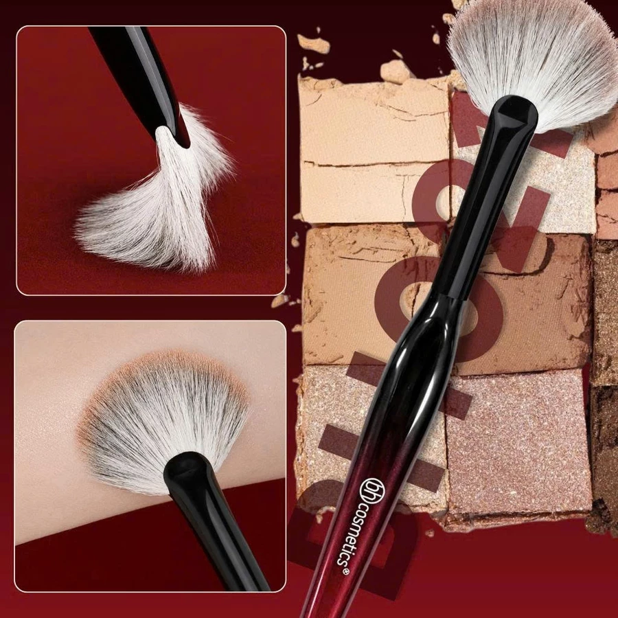 Cọ Quạt Đánh Bắt Sáng Highlight BH Cosmetics SMALL FAN BH021
