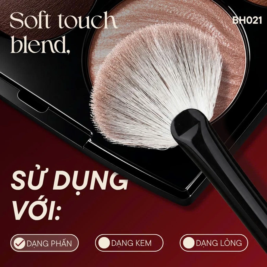 Cọ Quạt Đánh Bắt Sáng Highlight BH Cosmetics SMALL FAN BH021