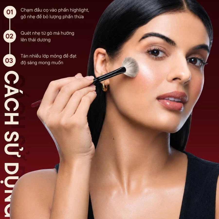 Cọ Quạt Đánh Bắt Sáng Highlight BH Cosmetics SMALL FAN BH021