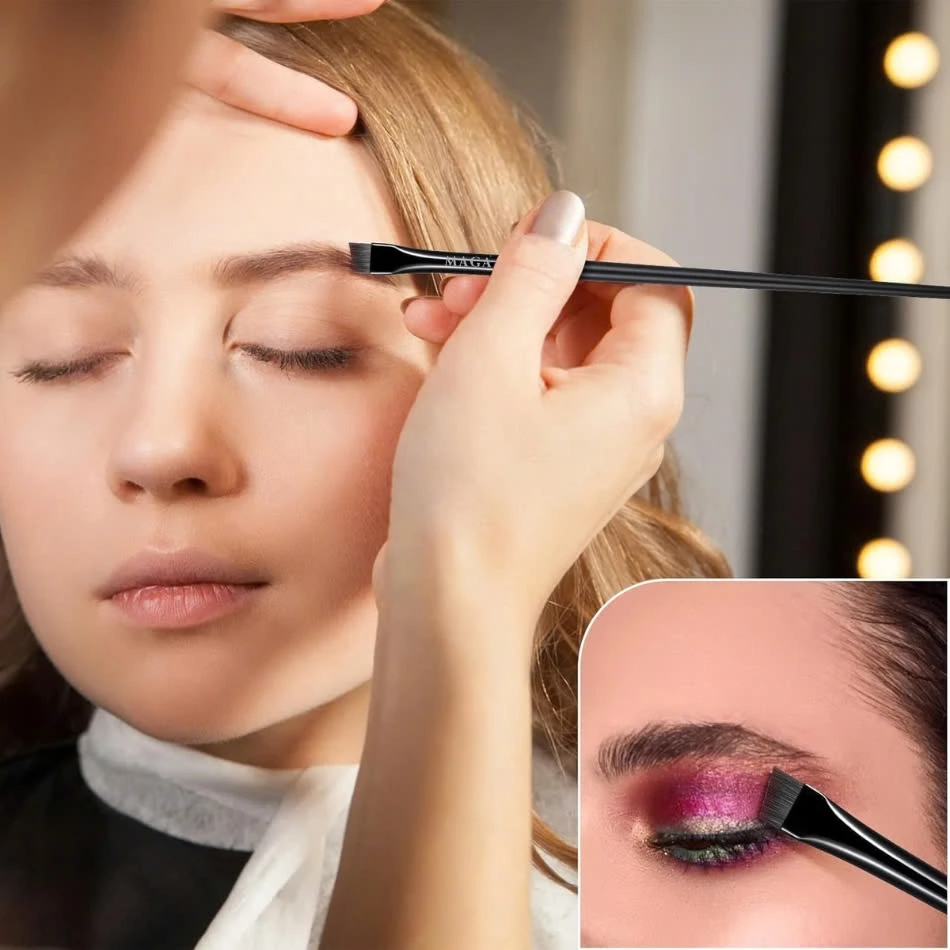 Cọ vẽ eyeliner đầu nhỏ siêu mảnh MAGA Eyeliner Brush Fine Angled MA103