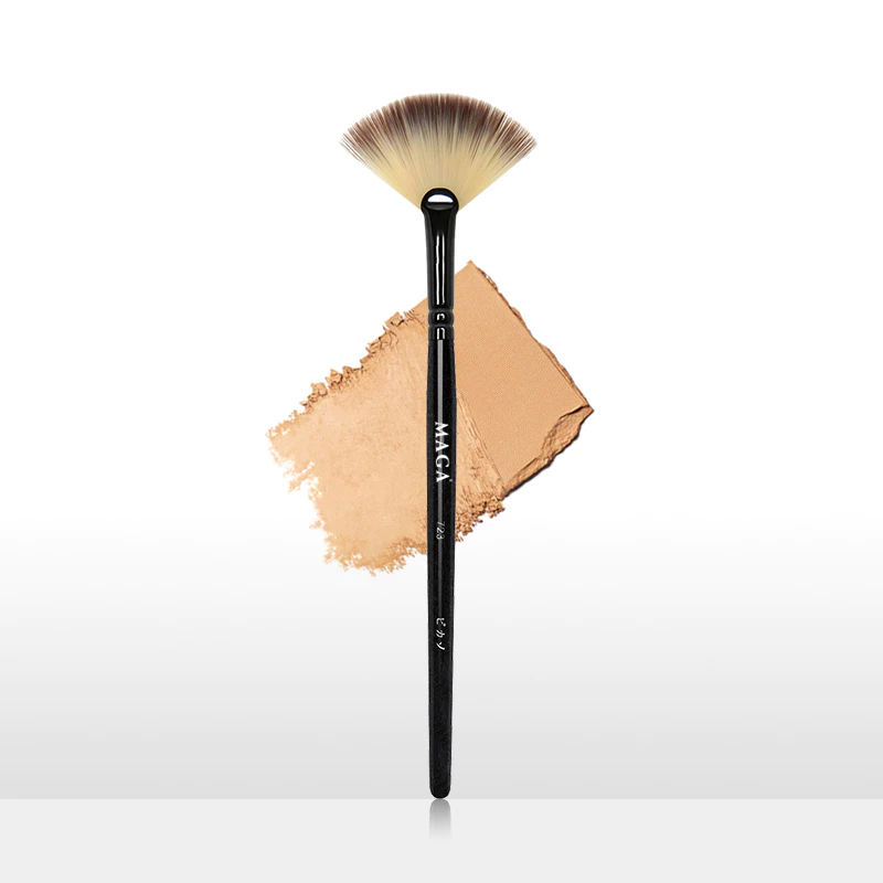 Cọ trang điểm đánh highlight MAGA Highlight MA723