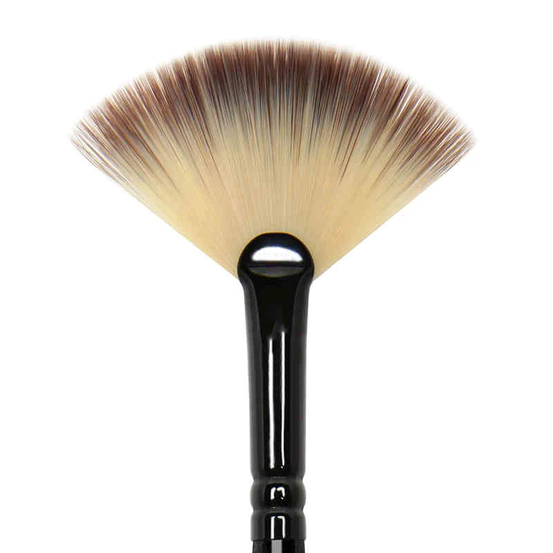 Cọ trang điểm đánh highlight MAGA Highlight MA723